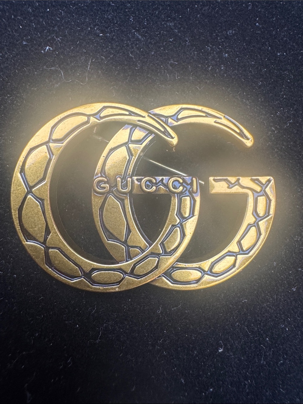 Brooch antique  Gold tone Interlocking design  Snake-Pattern